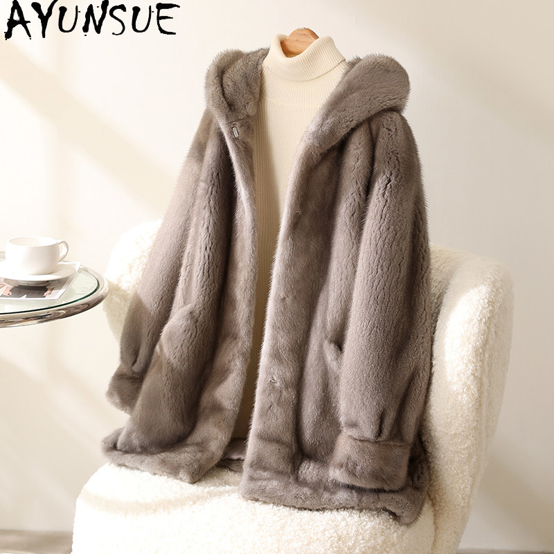Winter Clothing Label - AYUSNUE Cappotto di Lusso in Vera